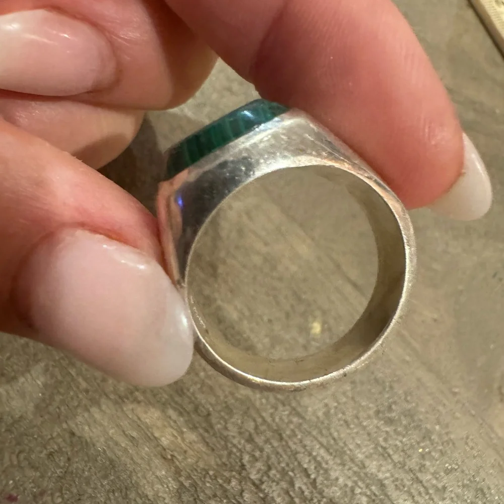 925 Sterling silver and Malachite ring 8.3g Size 11